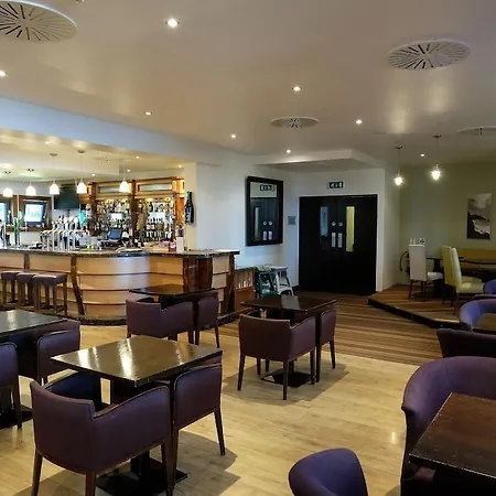 & 4* Kinsale